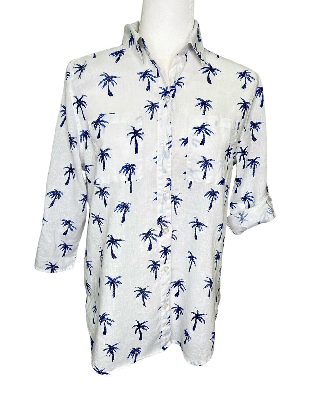 Chico's White Blue Palm Tree Linen Blend Roll Tab Button Down Blouse Size 1 Med